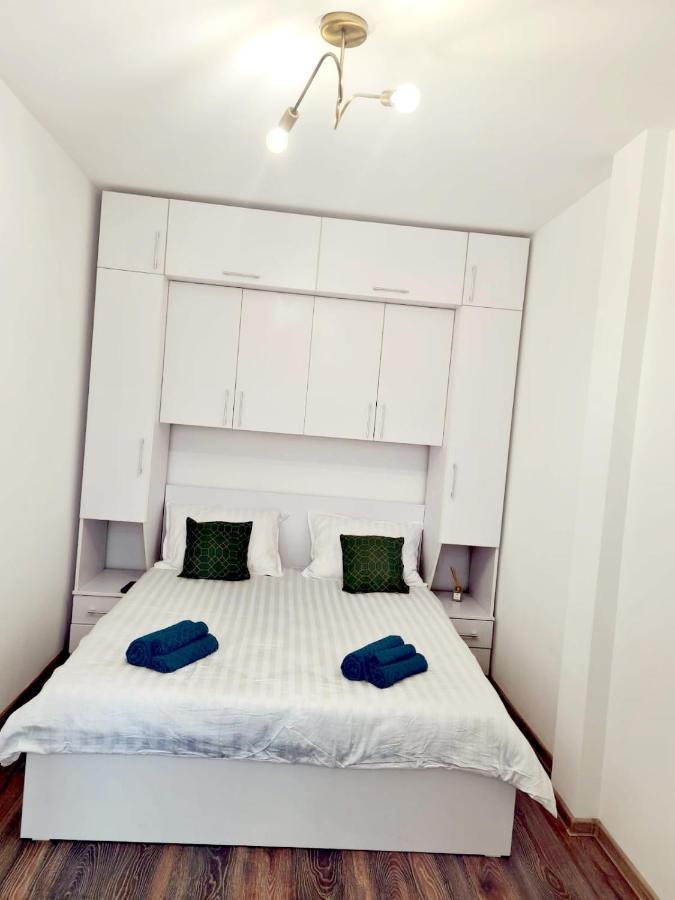 Christopher Apartment Oradea Eksteriør bilde