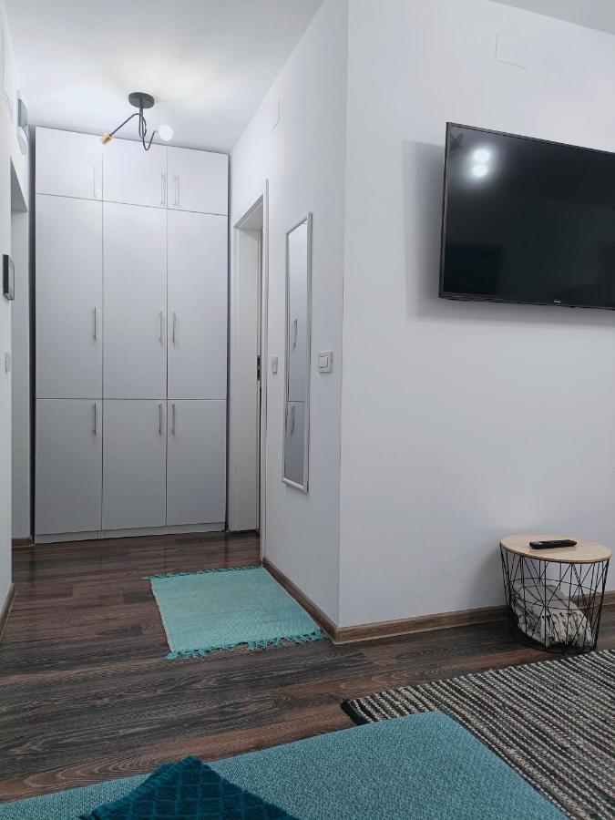 Christopher Apartment Oradea Eksteriør bilde